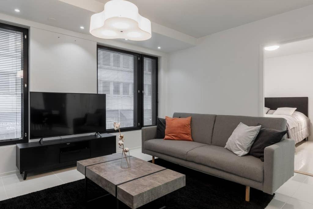 Sleek And Spacious 3 Bedroom Apartment In City Centre Helsinki Buitenkant foto
