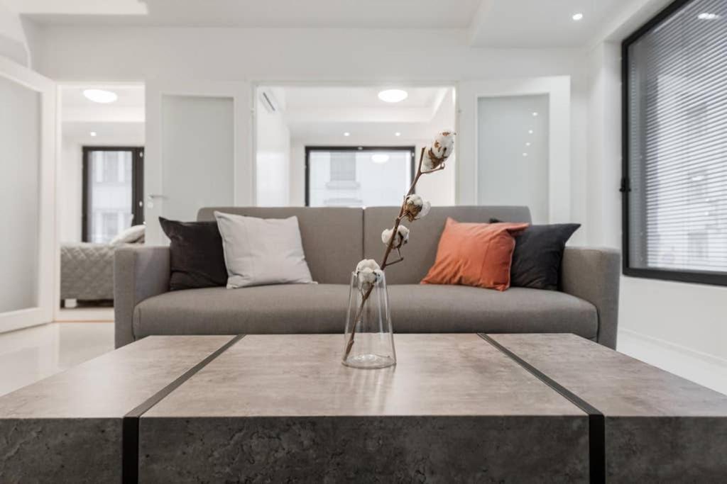 Sleek And Spacious 3 Bedroom Apartment In City Centre Helsinki Buitenkant foto